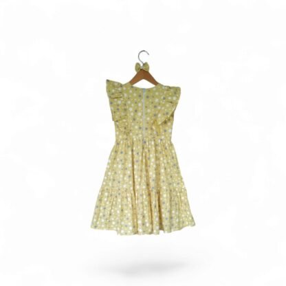 Vestido amarelo com estrelinhas - Image 2